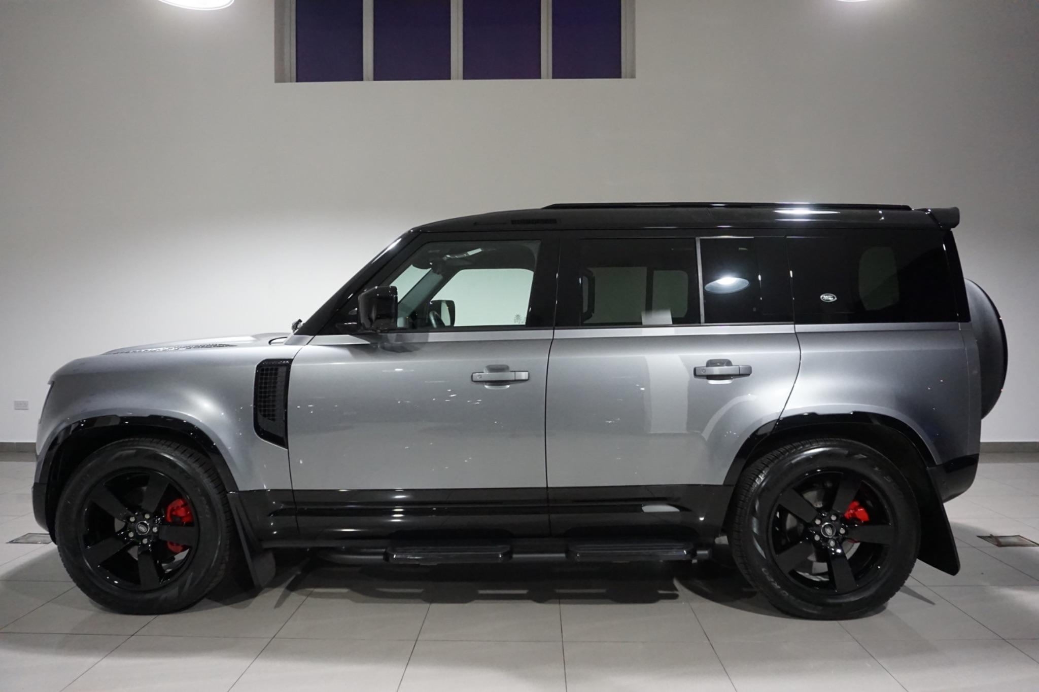 Land Rover Defender 110 3.0 D250 MHEV X-Dynamic HSE Auto 4WD Euro 6 (s/s) 5dr